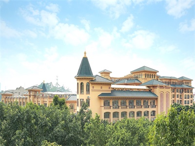 英莲寰球国际高中